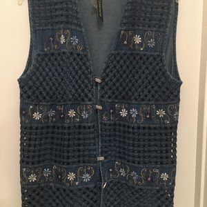 Women’s unique lattice work Denim Vest, XL, new